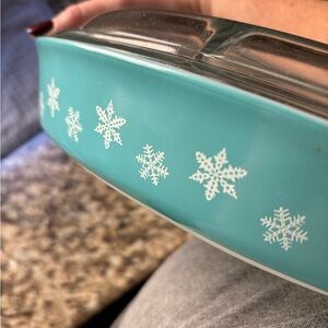 Turquoise oval Pyrex snowflake casserole